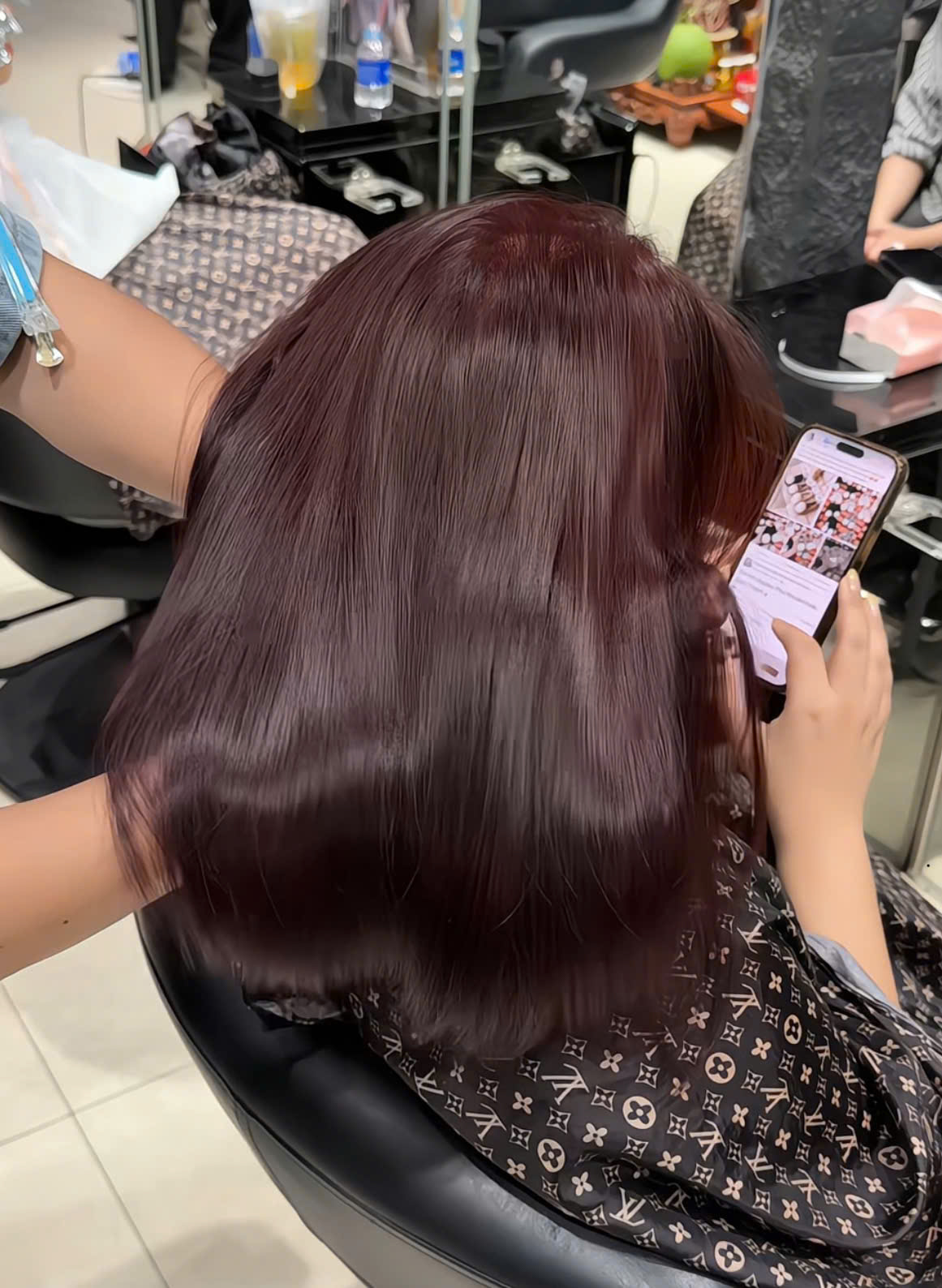 nhuộm tóc nâu lạnh - Dark Hair Studio